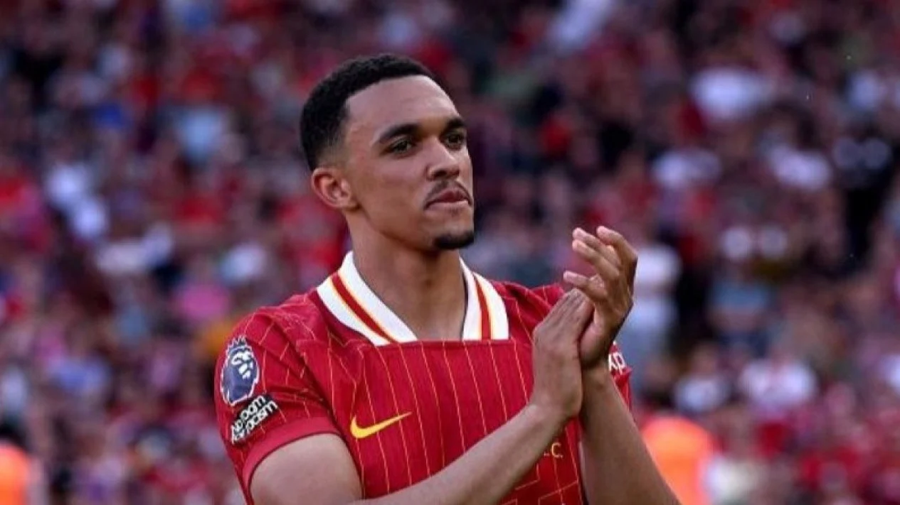 Liverpool Lama Ambil Keputusan Buat Kontrak Alexander-Arnold