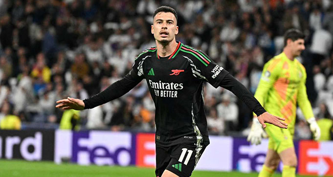 Gabriel Martinelli di Ambang Pintu Keluar Emirates Stadium