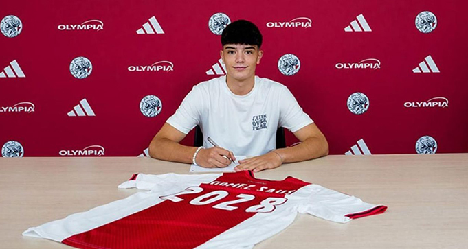 Wonderkid Barcelona Menuju Belanda Untuk Bergabung Ajax
