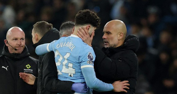 Dua Bek Tengah Andalan Man City Tumbang Karena Cedera